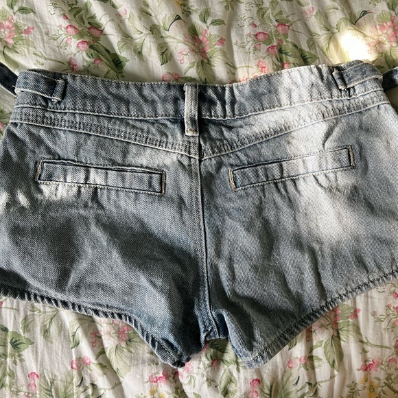 Austin Landing Low Rise Denim Shorts - Picture 2 of 3